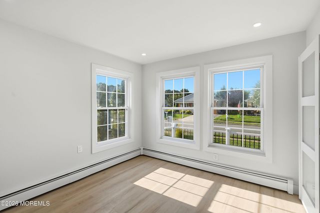 4 Pebble Beach Court, Toms River, NJ 08757