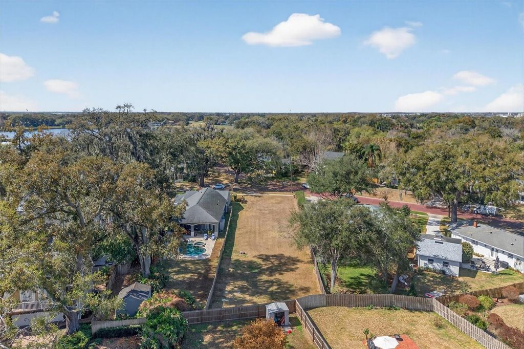 Image 1 of property listing at 919 ELLWOOD AVENUE, Orlando, FL 32804