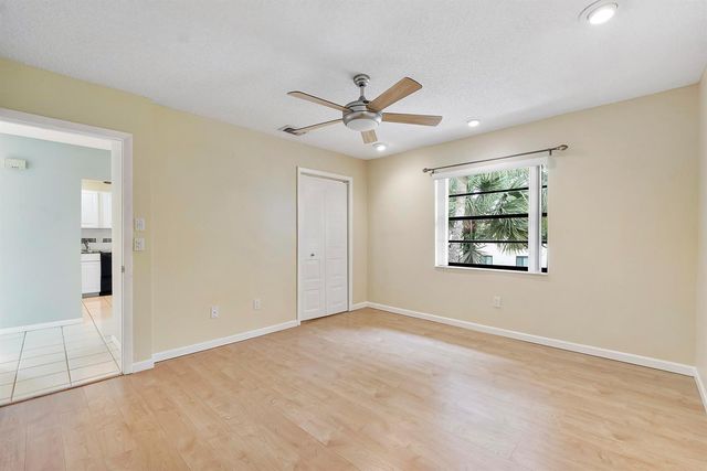 21852 Arriba 6-h, Boca Raton, FL 33433