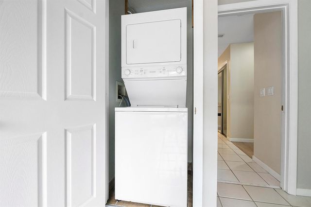 21852 Arriba 6-h, Boca Raton, FL 33433