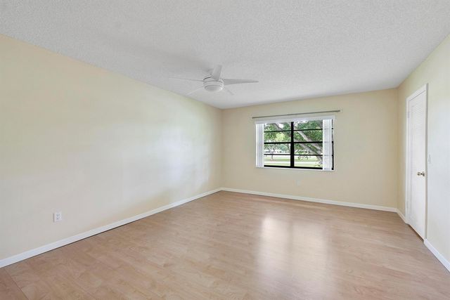 21852 Arriba 6-h, Boca Raton, FL 33433