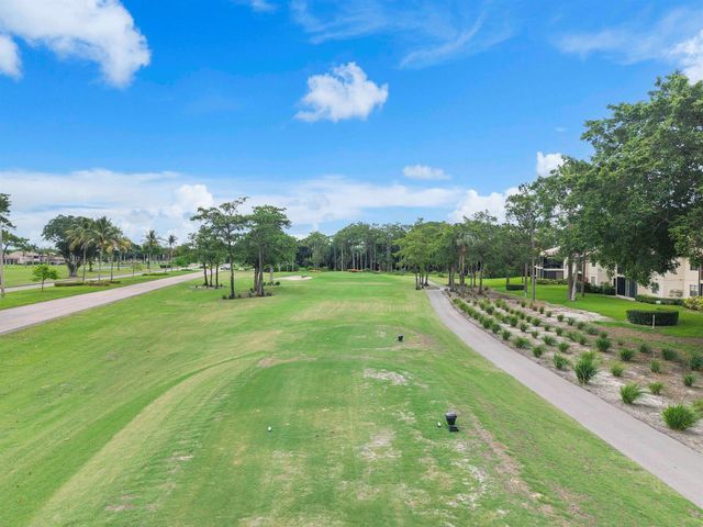 21852 Arriba 6-h, Boca Raton, FL 33433