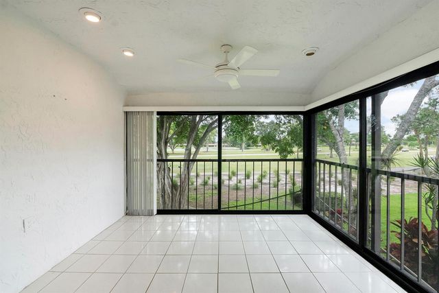 21852 Arriba 6-h, Boca Raton, FL 33433