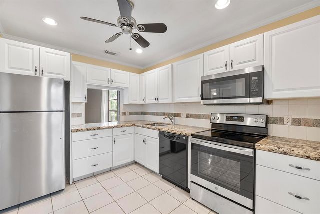 21852 Arriba 6-h, Boca Raton, FL 33433