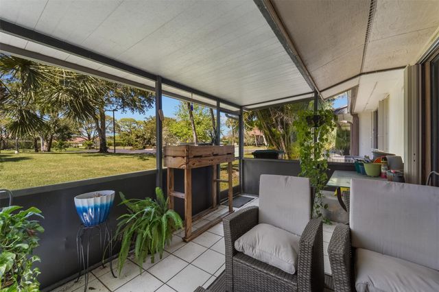 3 Camden Lane, Boynton Beach, FL 33426