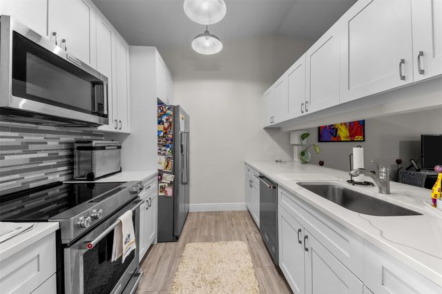 3 Camden Lane, Boynton Beach, FL 33426