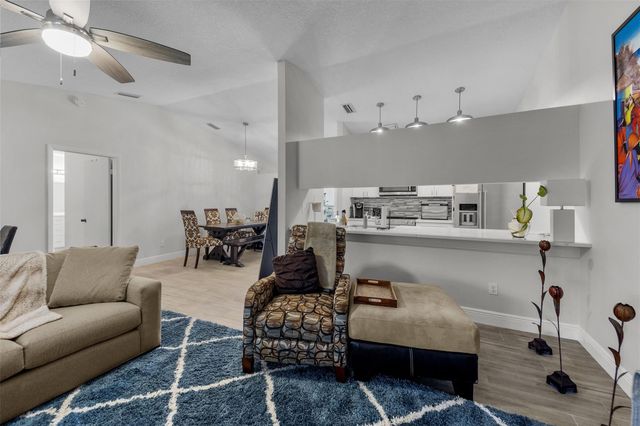 3 Camden Lane, Boynton Beach, FL 33426