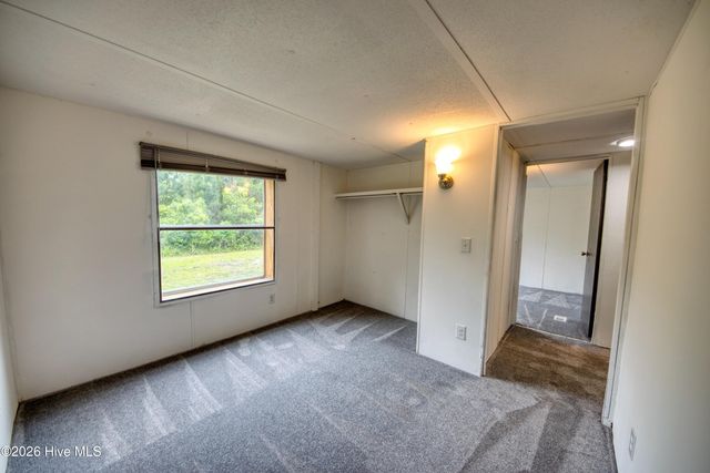 566 Dark Oak Street SW, Shallotte, NC 28470