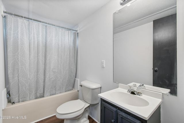566 Dark Oak Street SW, Shallotte, NC 28470