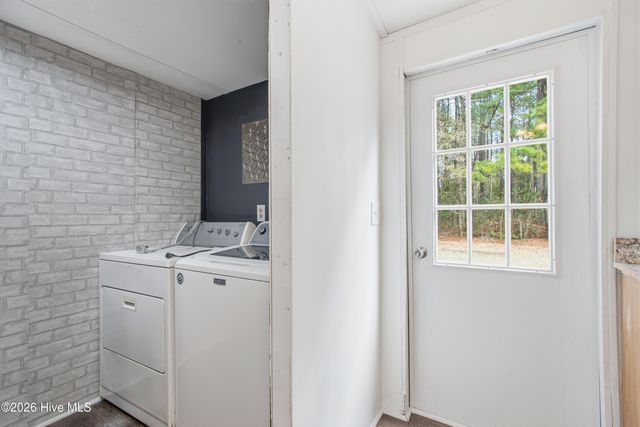 566 Dark Oak Street SW, Shallotte, NC 28470