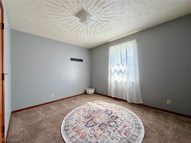902 19th Street, Vienna, WV 26105