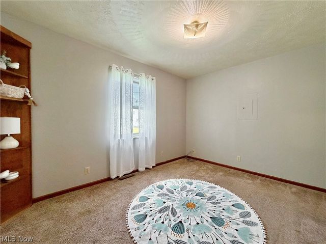 902 19th Street, Vienna, WV 26105
