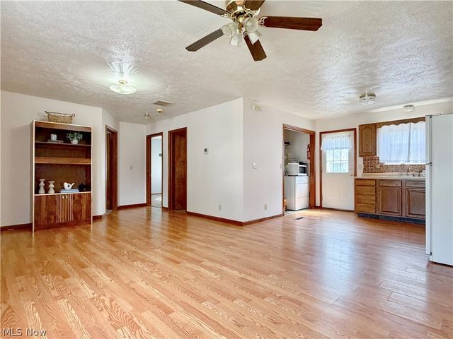 902 19th Street, Vienna, WV 26105