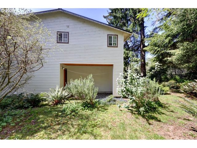 9320 Nehalem Rd, Manzanita, OR 97130