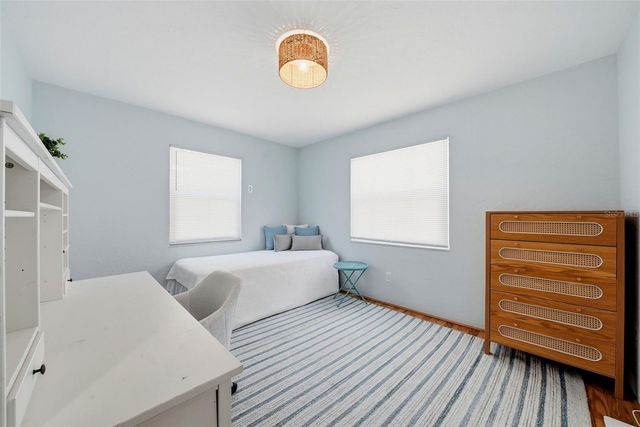 646 38TH AVENUE N, St Petersburg, FL 33704