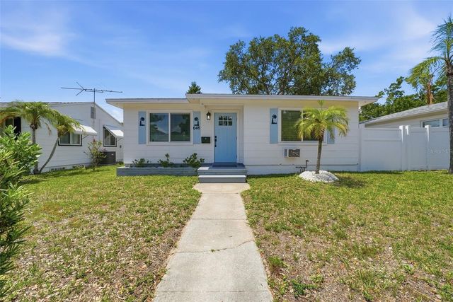 646 38TH AVENUE N, St Petersburg, FL 33704