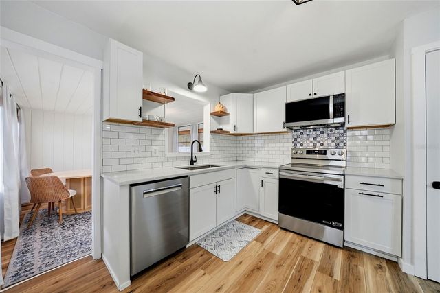 646 38TH AVENUE N, St Petersburg, FL 33704