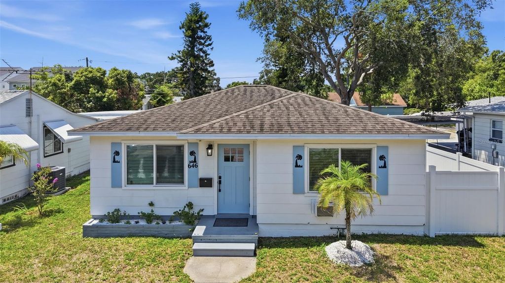 646 38TH AVENUE N, St Petersburg, FL 33704
