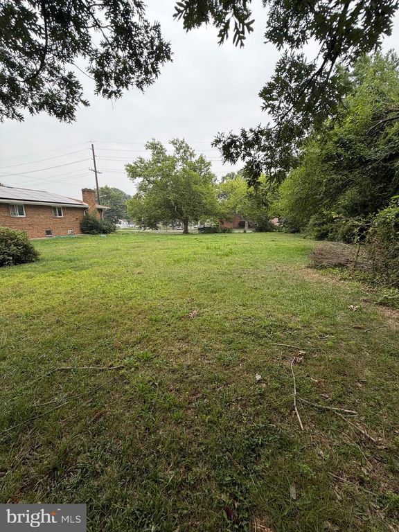 2181 BRUNSWICK, LAWRENCE TOWNSHIP, NJ 08648 — exterior