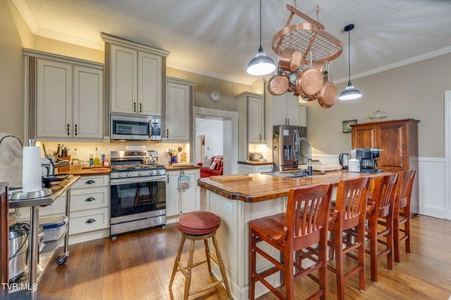 215 South Irish Street, Greeneville, TN 37743