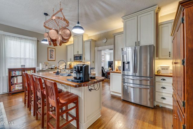 215 South Irish Street, Greeneville, TN 37743