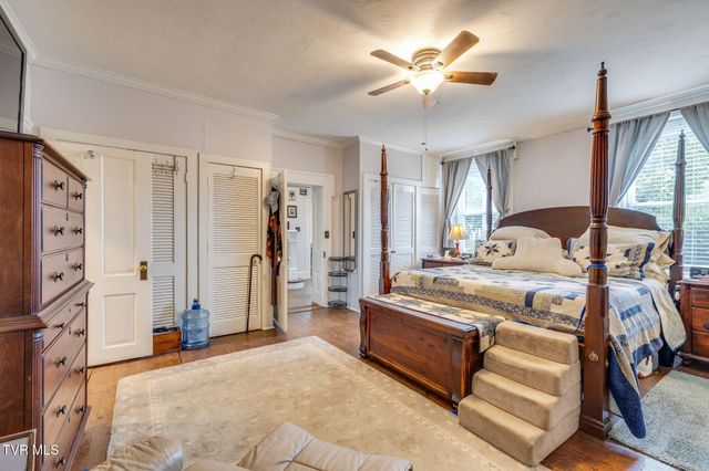 215 South Irish Street, Greeneville, TN 37743