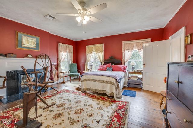 215 South Irish Street, Greeneville, TN 37743
