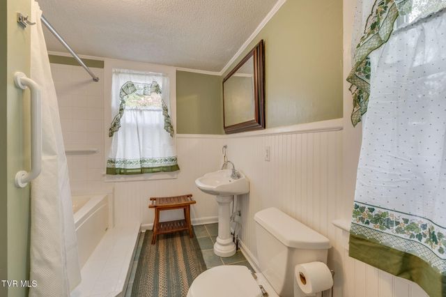 215 South Irish Street, Greeneville, TN 37743