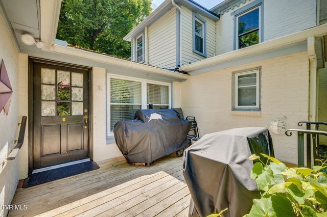 215 South Irish Street, Greeneville, TN 37743