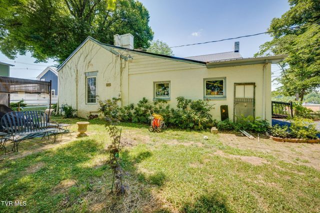 215 South Irish Street, Greeneville, TN 37743