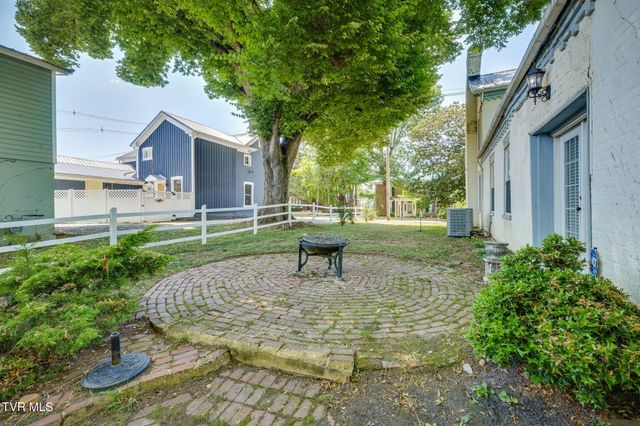 215 South Irish Street, Greeneville, TN 37743