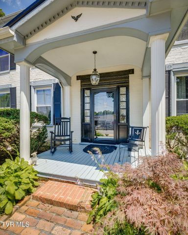 215 South Irish Street, Greeneville, TN 37743