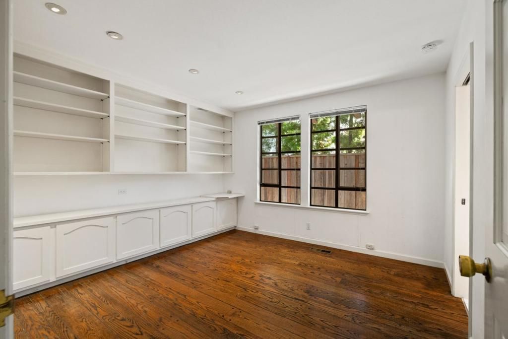 Image 15 of property listing at 225 Coleridge Avenue, Palo Alto, CA 94301