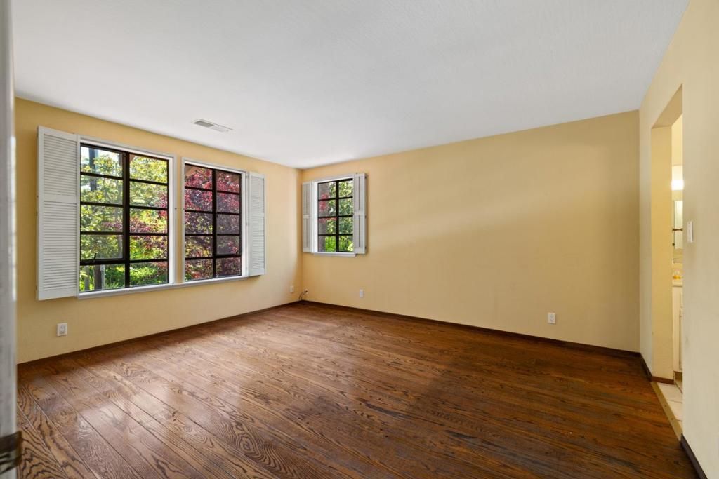 Image 18 of property listing at 225 Coleridge Avenue, Palo Alto, CA 94301