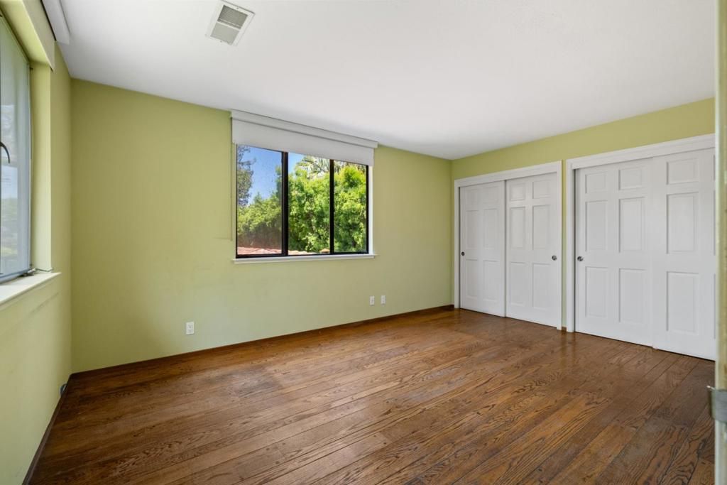 Image 21 of property listing at 225 Coleridge Avenue, Palo Alto, CA 94301