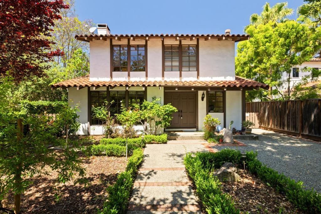 Image 3 of property listing at 225 Coleridge Avenue, Palo Alto, CA 94301