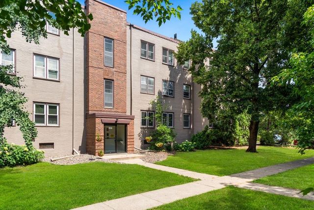 3126 W Bde Maka Ska Boulevard 411, Minneapolis, MN 55416