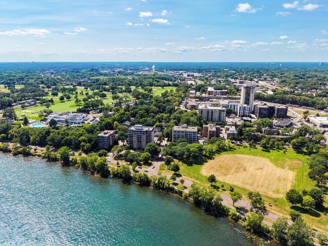 3126 W Bde Maka Ska Boulevard 411, Minneapolis, MN 55416