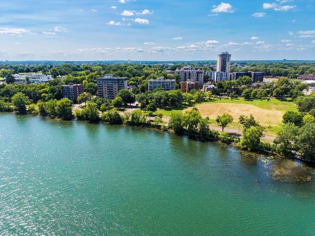 3126 W Bde Maka Ska Boulevard 411, Minneapolis, MN 55416