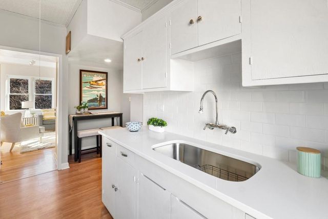 3126 W Bde Maka Ska Boulevard 411, Minneapolis, MN 55416