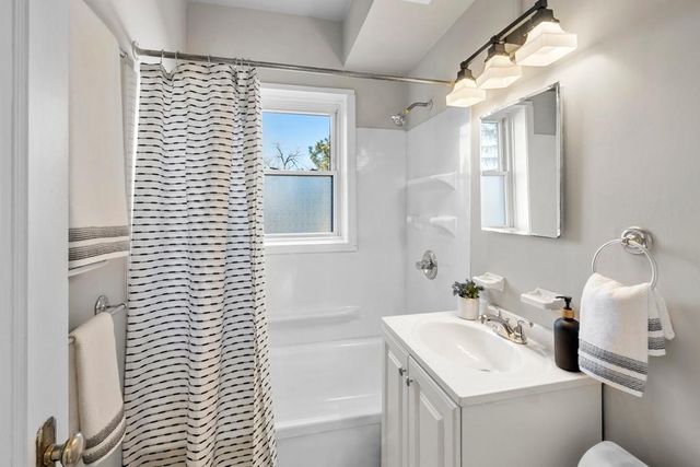 3126 W Bde Maka Ska Boulevard 411, Minneapolis, MN 55416