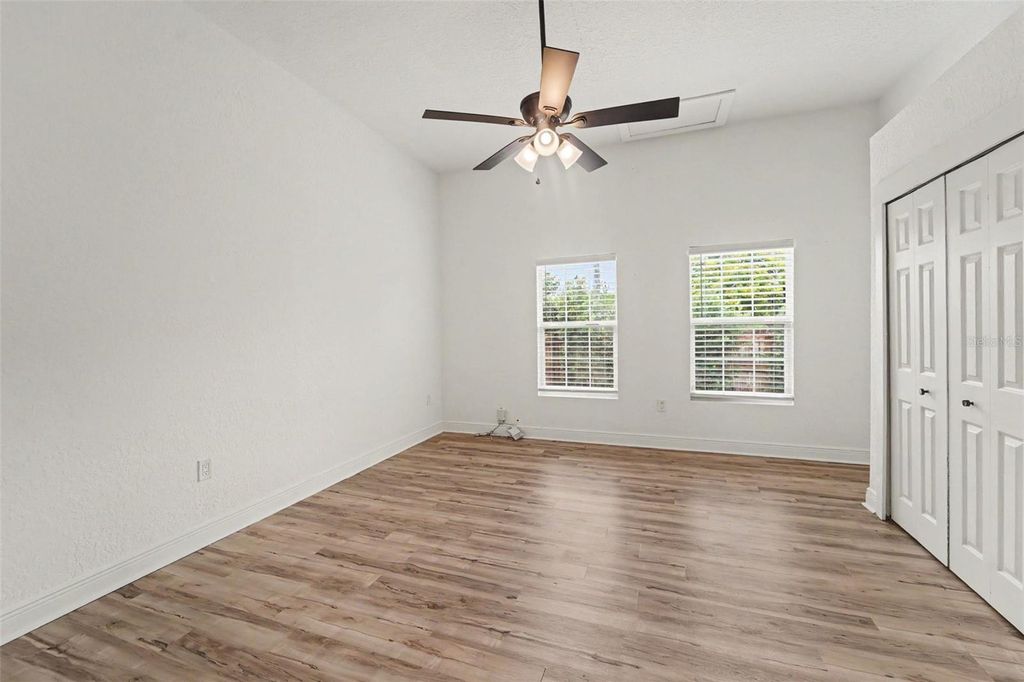 Image 14 of property listing at 800 E GENESEE STREET, Tampa, FL 33603