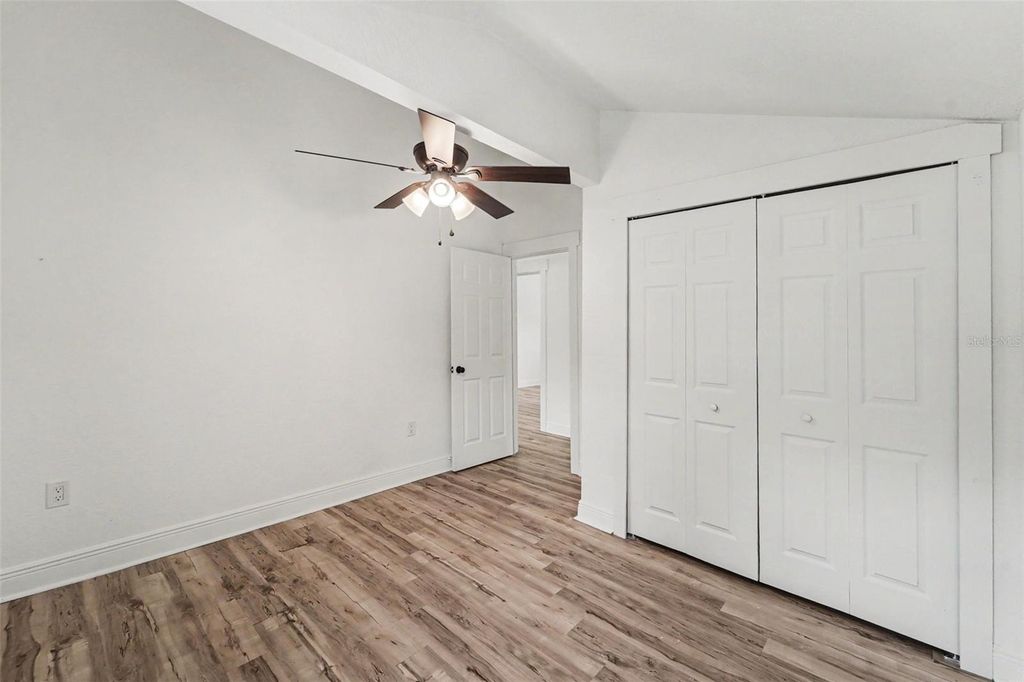Image 15 of property listing at 800 E GENESEE STREET, Tampa, FL 33603