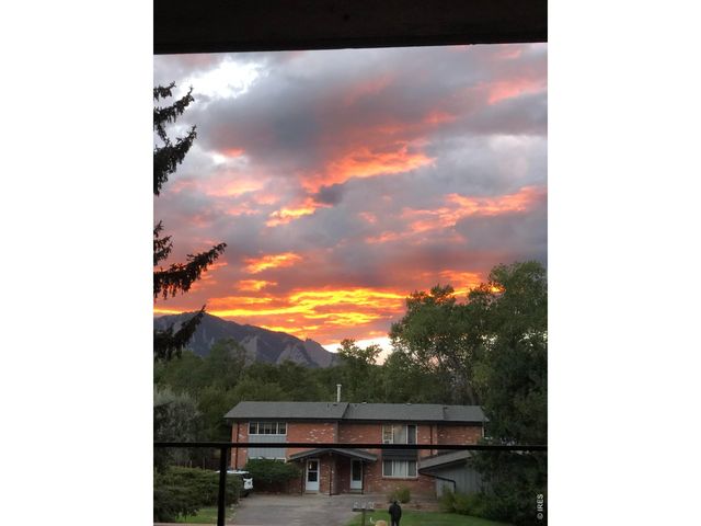 500 Mohawk Dr 202, Boulder, CO 80303