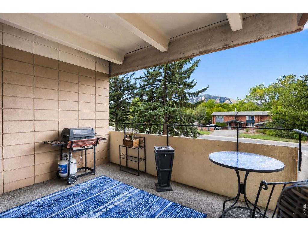 500 Mohawk Dr 202, Boulder, CO 80303