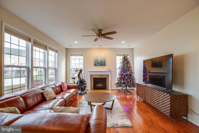 7536 SAN DIEGO CT, Gainesville, VA 20155