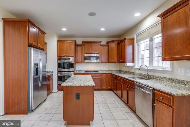 7536 SAN DIEGO CT, Gainesville, VA 20155