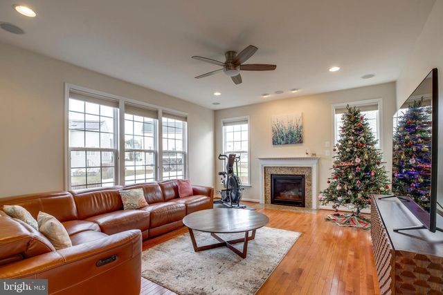 7536 SAN DIEGO CT, Gainesville, VA 20155