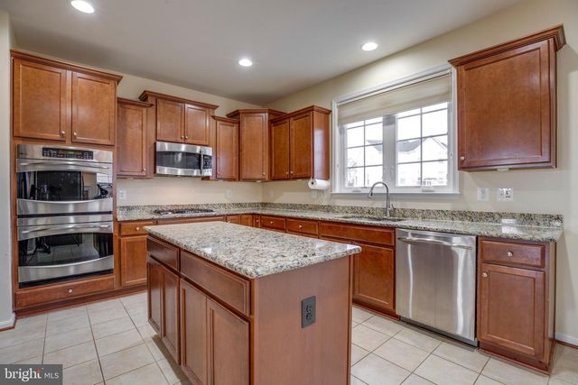 7536 SAN DIEGO CT, Gainesville, VA 20155