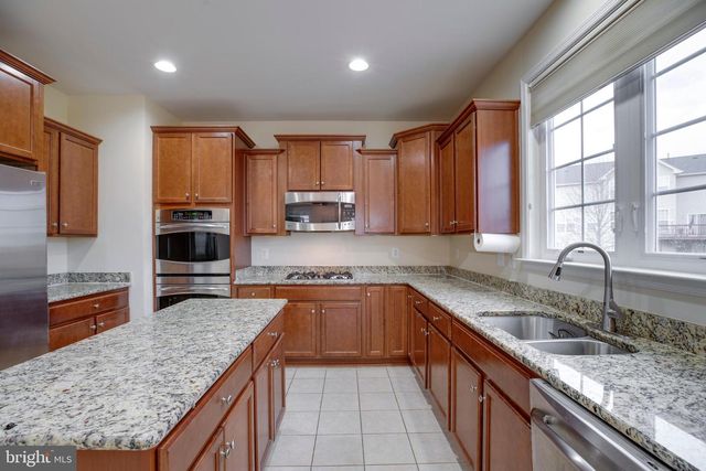 7536 SAN DIEGO CT, Gainesville, VA 20155
